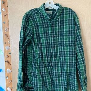 L.L. Bean Men's Green Plaid Traditional Fit Button-Down Shirt Size Medium